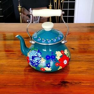 Pioneer Woman Kettle